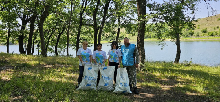 В рамках акции «Вода России» проведён субботник на берегу Яновского водохранилища. В рамках акции «Вода России» проведён субботник на берегу Яновского водохранилища.
